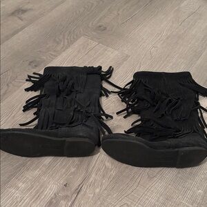 Fringe Black Suede Boots